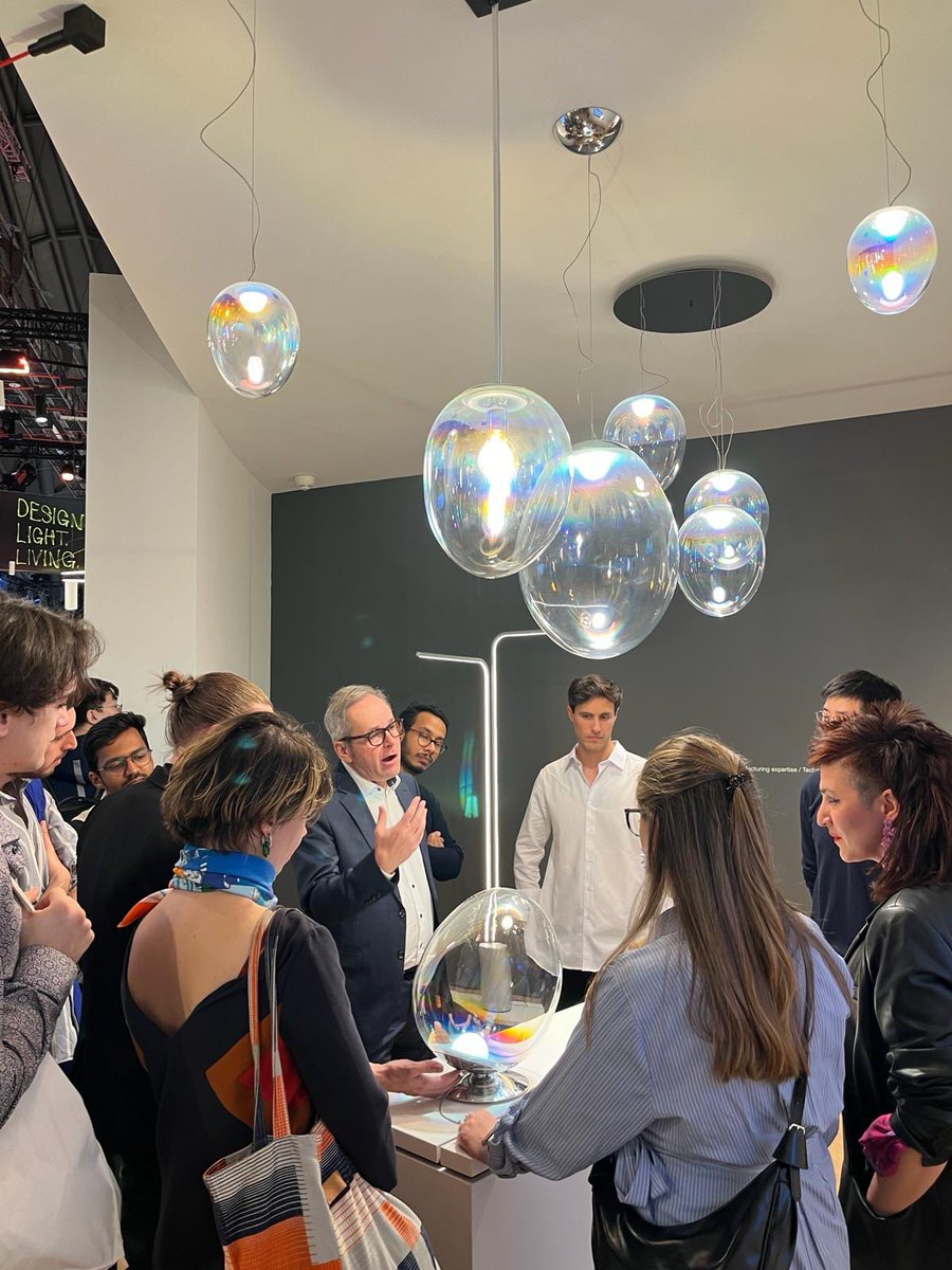 lichtkunstlicht's tweet image. Showcasing the LKL team‘s presence at Light + Building, held at Messe Frankfurt. ✨✨✨

Light + Building 
📸(1) koy+Winkel 

#lb2024  #lb24  #lightandbuilding  #messefrankfurt  #lightbuilding  #light  #lightingdesign  #lighting  #lightingsolutions