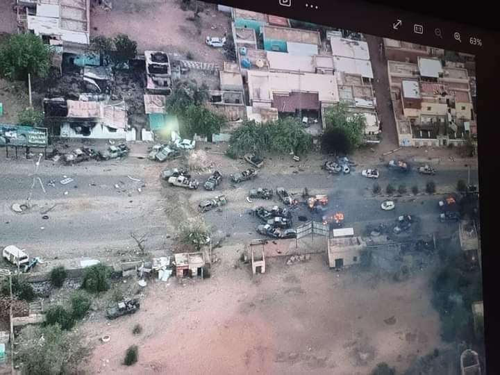 مشهد سينمائي من فيلم بل الجنجويد في الاذاعه 📽️