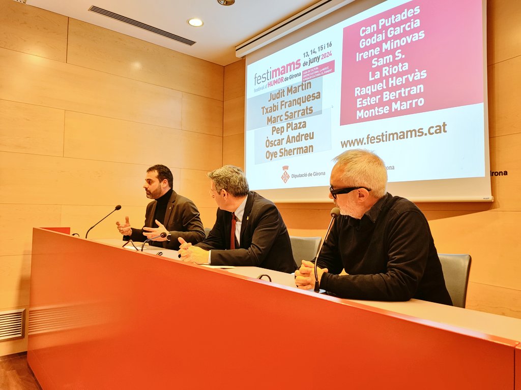 Ajuntament de Girona (@girona_cat) on Twitter photo 🗨️ <a href="/quimayats/">Quim Ayats i Bartrina</a>: "Tenim un sentit de l'humor propi i l'hem de posar en valor. El cartell del festival és extraordinari, amb humoristes consolidats i d'altres d'emergents, i permet arribar a totes les edats i públics" 🗨️ <a href="/quimayats/">Quim Ayats i Bartrina</a>: "Tenim un sentit de l'humor propi i l'hem de posar en valor. El cartell del festival és extraordinari, amb humoristes consolidats i d'altres d'emergents, i permet arribar a totes les edats i públics"