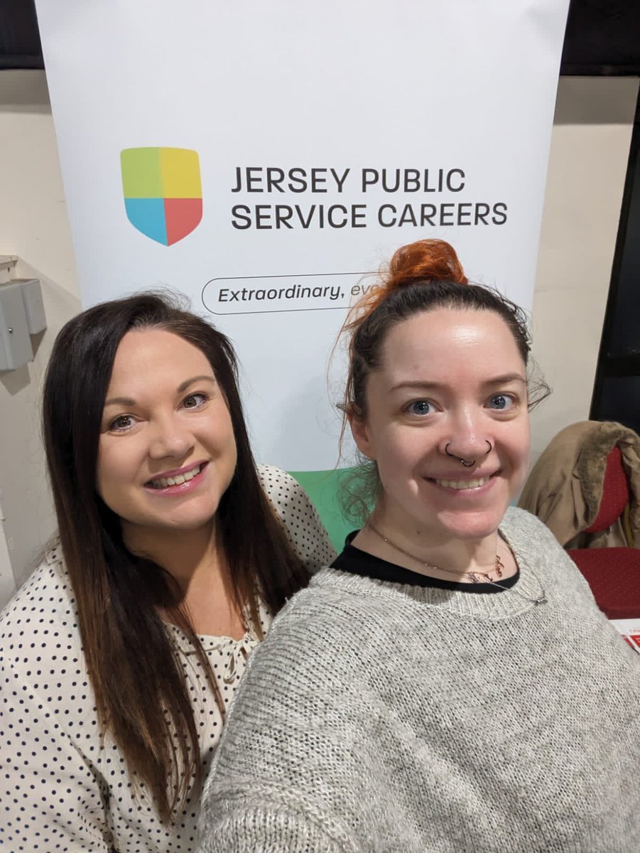 beadle_donna's tweet photo. At the Higher Education Fair today at @RoyalShowground discussing apprenticeships and bursaries available at @GovJersey @GovJsyIE https://t.co/KTpfjyuTUl