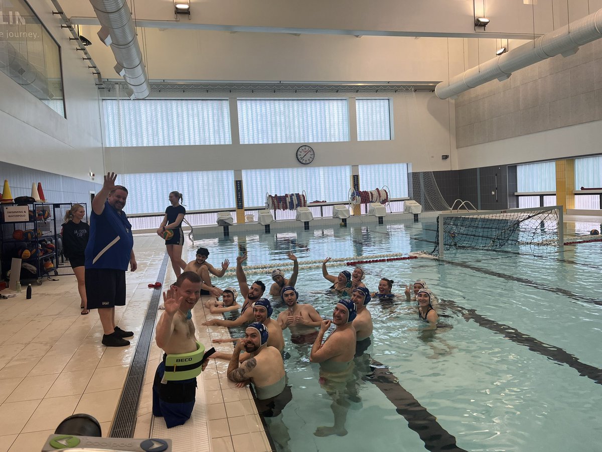 Great water polo session this morning with Ton @StrathSport 
Lots of ideas to takeaway from content and classroom management, to teaching through the game and asking quality questions to develop game tactics 💦   🏊‍♂️ @StrathEDU