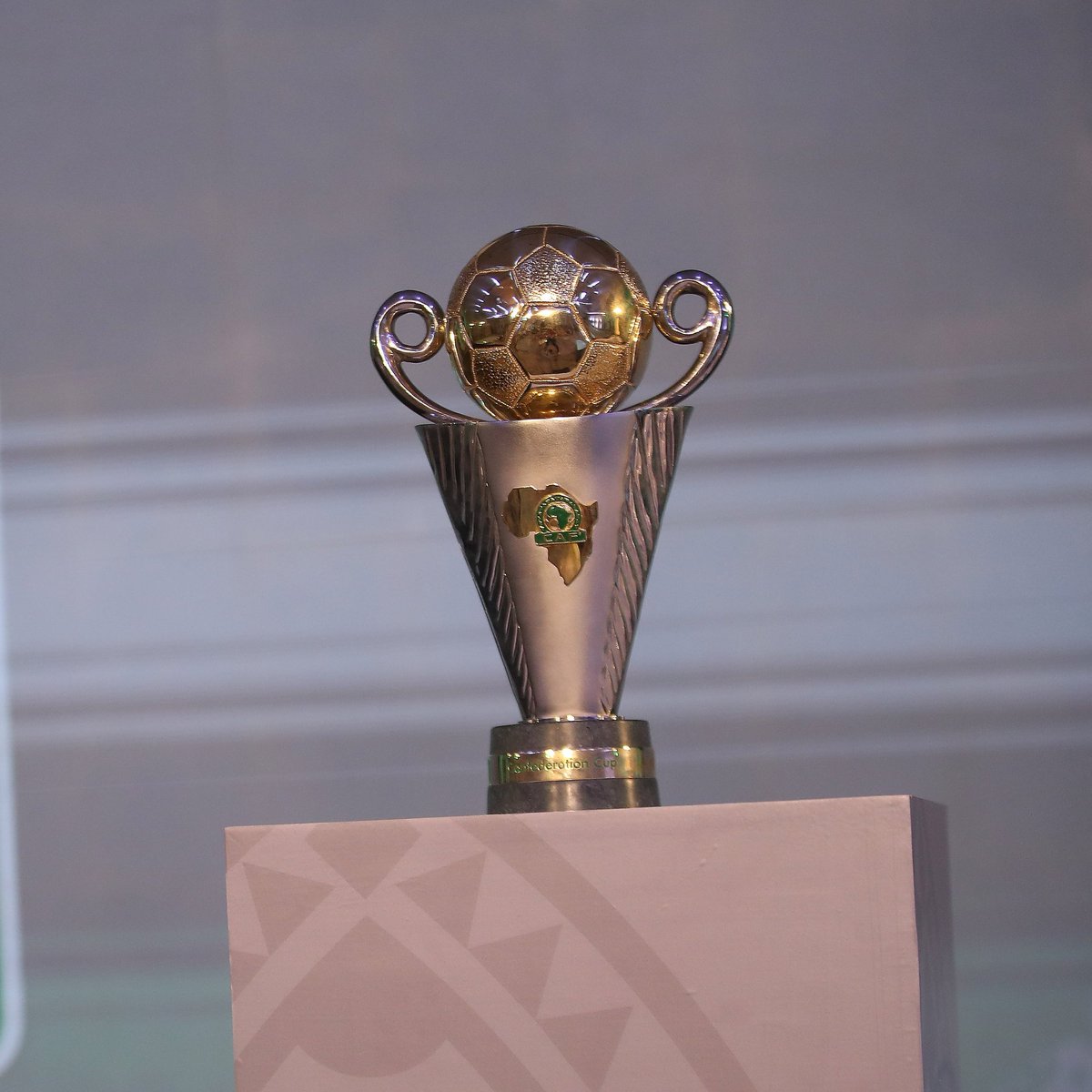 azamtvtz's tweet photo. CAFCL & CAFCC DROO: Muda imefika kaa karibu na #AzamSports3HD kushuhudia Droo ya Hatua ya Robo Fainali ya Ligi ya Mabingwa na Kombe la Shirikisho Afrika.
Inaanza saa 9:00 Alasiri, #KaakwaKutulia๐
#CAFCLDraw #LigiyaMabingwaAfrika #KombelaShirikishoAfrika #CAFCCDraw https://t.co/lZrYUCnXgY