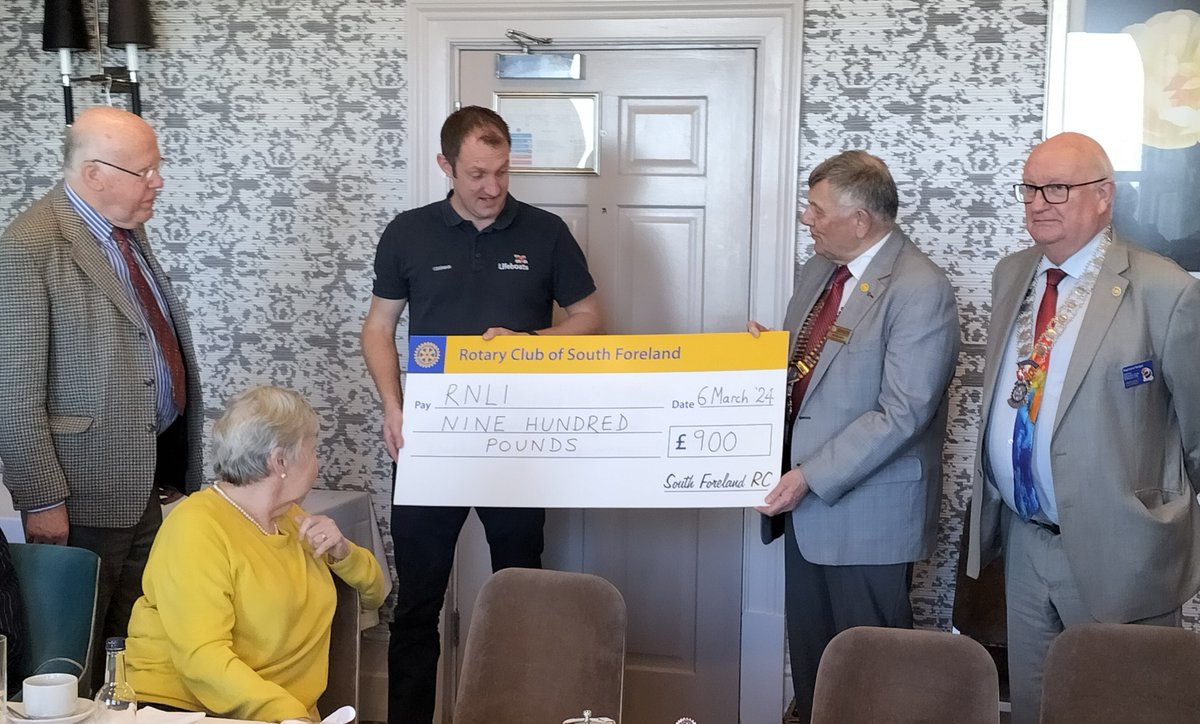 ⚓@DoverRNLI receives £900 Donation from the Channel Rotary Clubs to Commemorate Our 200th Anniversary 🛟 We would like to thank all those who very kindly donated to support our work! Credits: Dover RNLI / Rotary Club #rnli #doverrnli #savinglivesatsea #rnli200 #rotaryclub