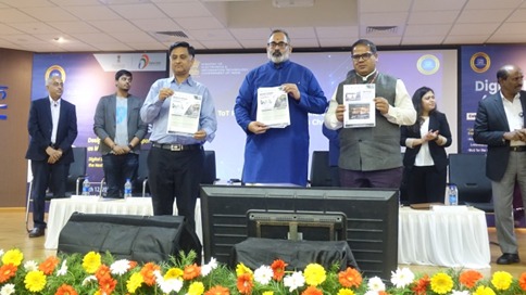 GoI_MeitY's tweet photo. The Transfer of Technology of Wireless Electric Vehicle Charger by CDAC Thiruvananthapuram was done today to M/s Belrise Industries Pvt Ltd. in the presence of MoS @Rajeev_GoI for commercial usage.
#NaMPET #MakeinIndia #AatmanirbharBharat @RailMinIndia @GoI_MeitY @cdacindia https://t.co/REHxEjDXVx