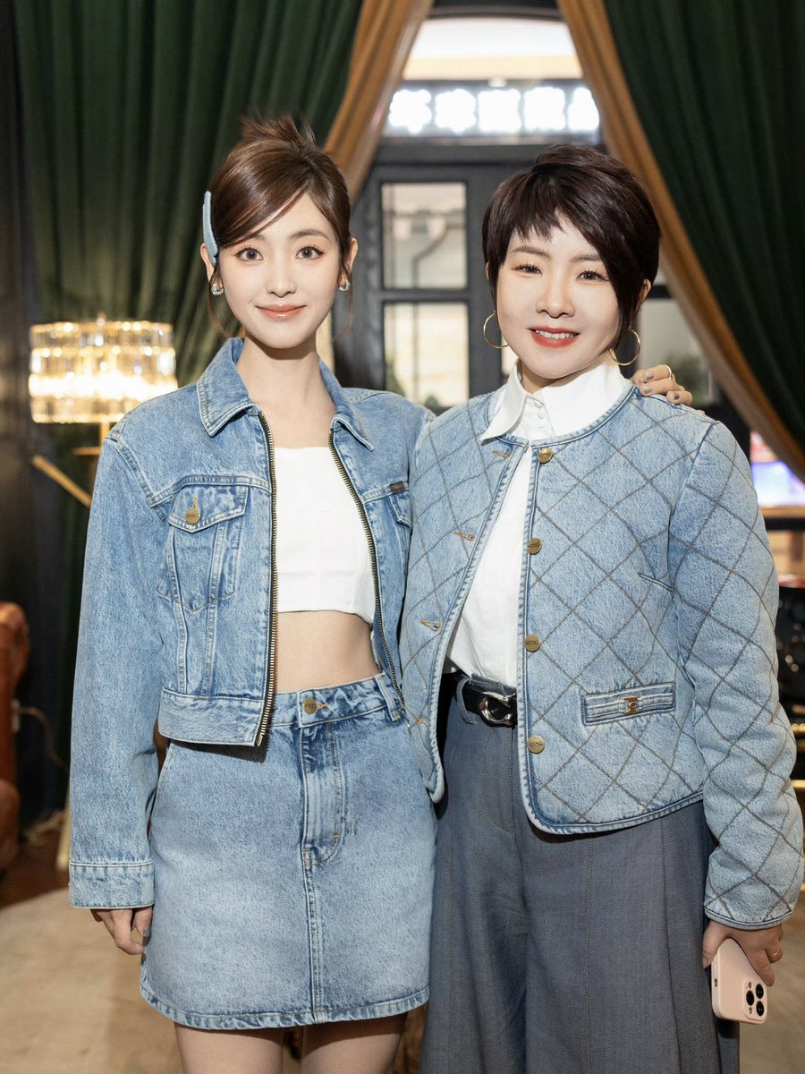 XingFei_th's tweet photo. Incredible Women : Coach #XingFei https://t.co/bQ6FVqcCE9