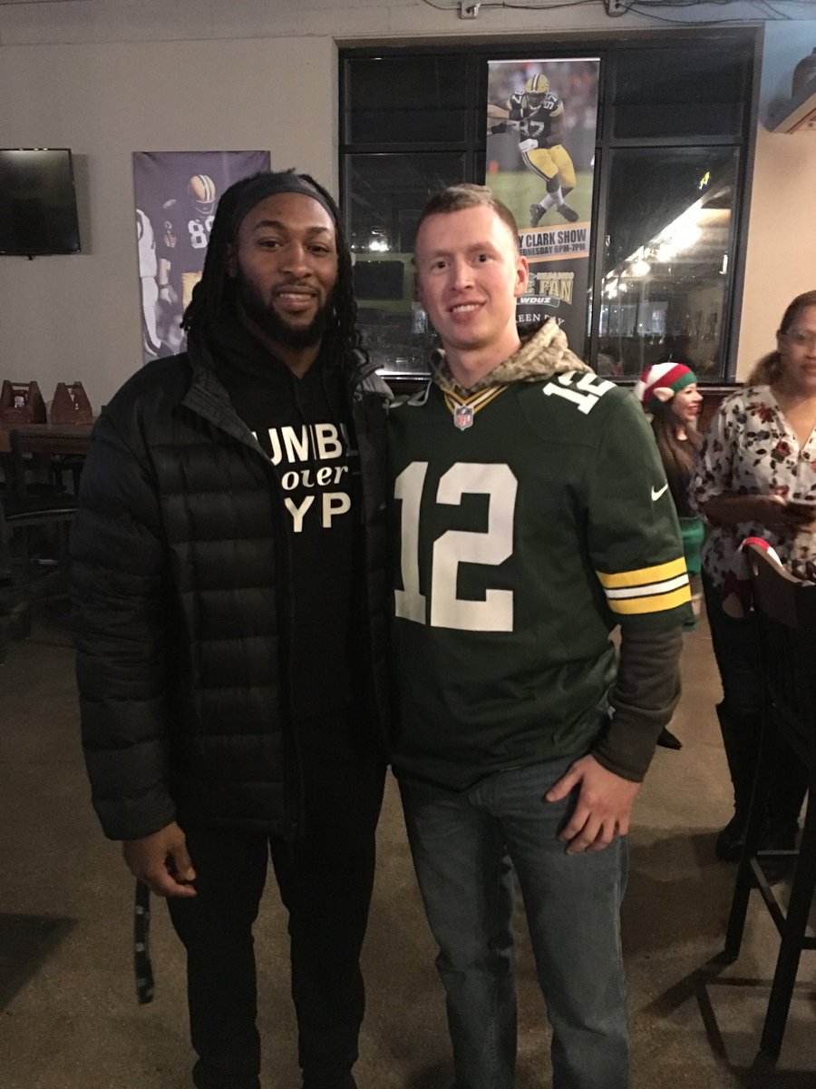 WhatInTheBrack's tweet photo. @Showtyme_33 thank you for the last 7 years of greatness and absolute total dedication to this team and community! You’re by far my favorite active player in the league, on and off the field! 

PS I need my Jonesy jersey signed before you are signed anywhere else! 💚💛💚 https://t.co/qZ1gcgVXGm