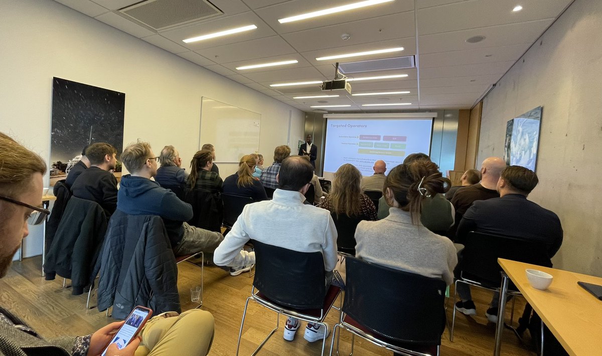 #ICANN is busy meeting with a very engaged Icelandic Internet community today - many thanks for the great questions and discussions! Also, a huge thank you to <a href="/isnic/">ISNIC the .is Registry</a> for hosting!