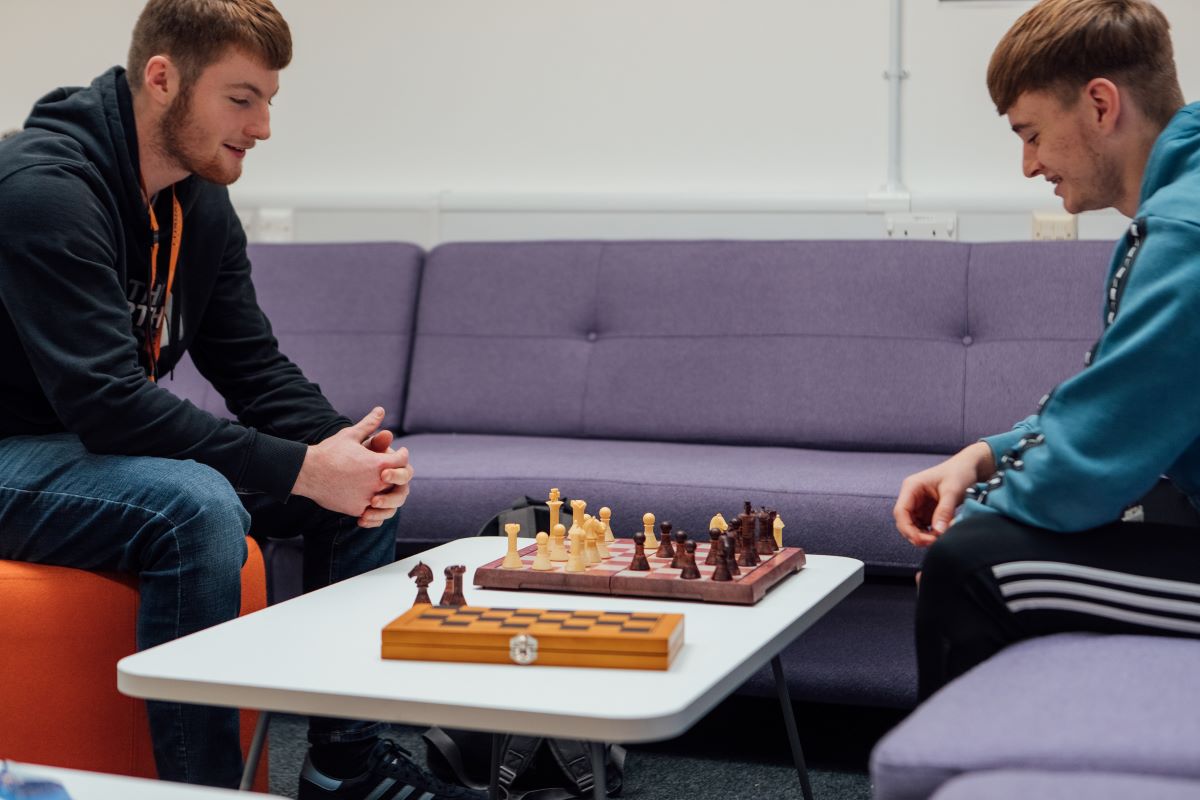 Sheff6thForm's tweet image. At our Sixth Form Open Day this Wednesday, you'll be able to speak with our tutors about studying on any of the below A Level pathways:
💼 Business
🌳 Environmental Science
👩‍⚖️ Law
🧪 STEM
📕 Humanities
🎨 Creative
🖊 Writing

Click here to book your place: ticketsource.co.uk/the-sheffield-…