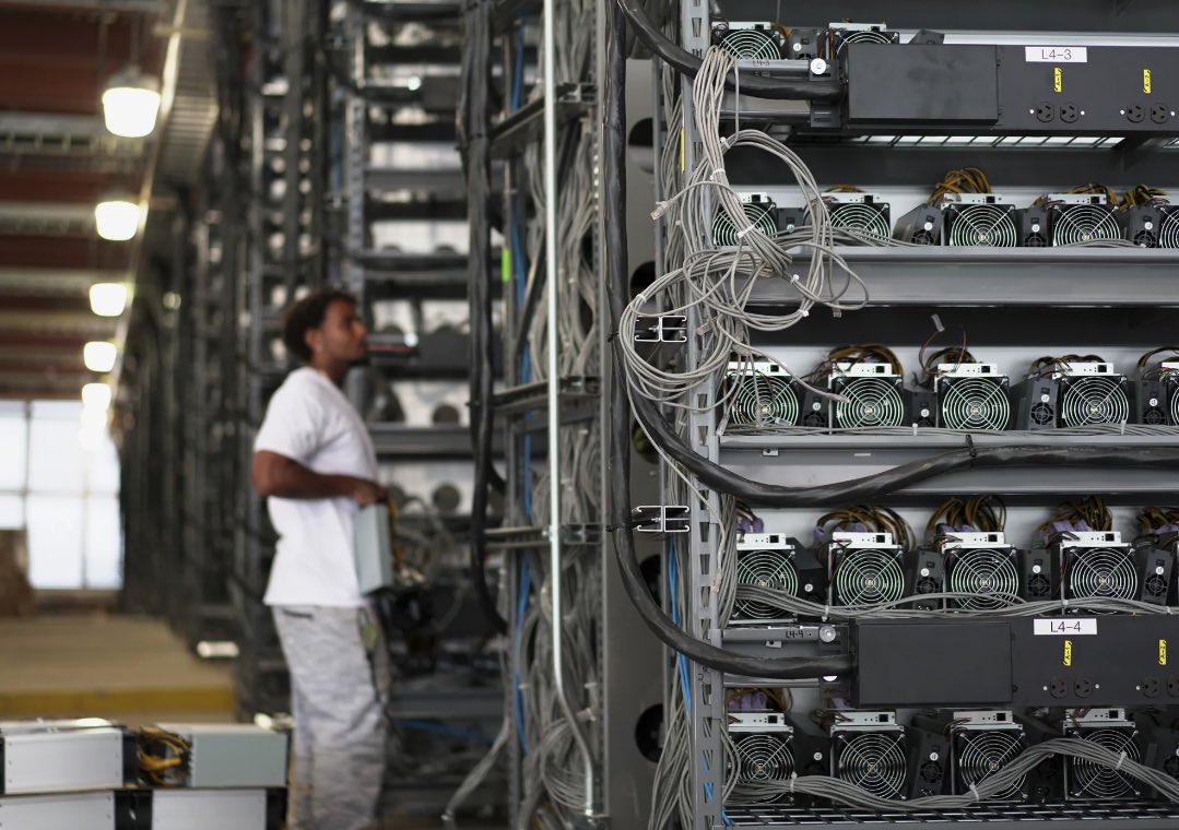 Micro_asicminer's tweet image. #Биткоин упал вдвое: Что изменилось на этот раз?

поступающих в обращение после сокращения вдвое, будет встречено повышенным спросом со стороны эмитентов спотовых биткоин ETF, что приведет к &quot;непрерывному, но неустойчивому росту&quot; цены, считает аналитик по майнингу.