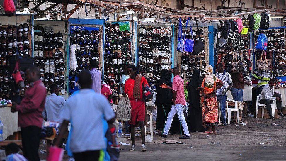 gortaque's tweet photo. Spécification #salariale à ses #employés
J'ai entendu dire à #Djibouti que la date de paiement la plus courante est généralement du 5 au 15 du mois. Et le #jour de l'Aïd est le 9 et le 10 avril.
Aucune #règle ne précise dans quels cas l'employeur doit adresser un cahier des charges à ses salariés. Il existe cependant des #dispositions dans la convention collective à quelle date du mois le salaire doit être #payé.
J'exhorte donc les #employeurs du secteur privé et du secteur public, le mois de #Ramadan est particulier, il faut donc payer le salaire le 25 mars ou fin mars, car les parents #peuvent se préparer pour le grand jour de ( l'Id al-fitr).
#Houssein_Gortaque