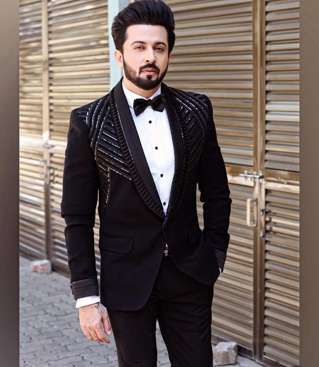 Dheeraj Dhoopar looks dapper in black. 😍🩷 #DheerajDhoopar @DheerajDhoopar