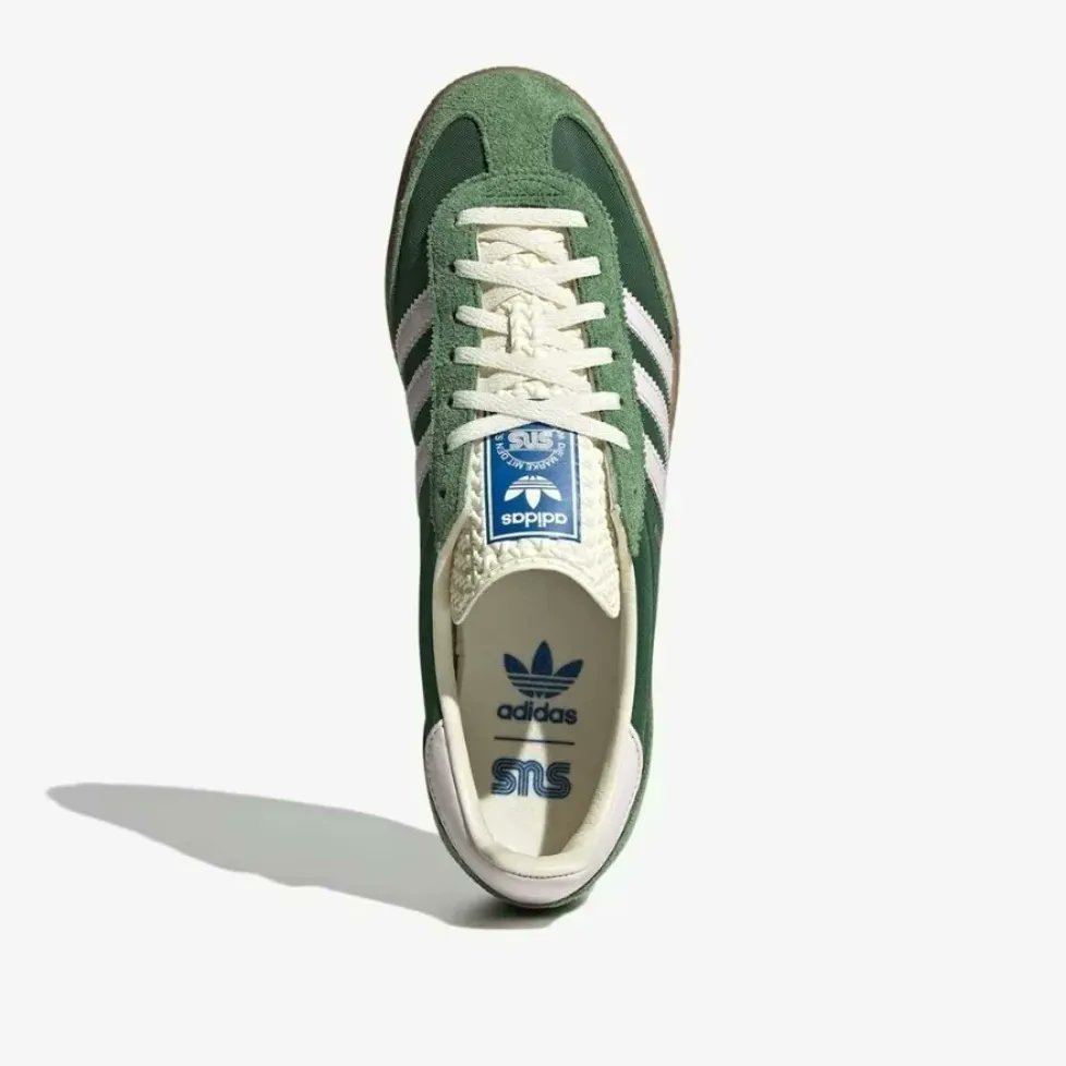 Upcoming #adidasz X Sneakernstuff SNS GT II
.
#adidasoriginals 
#adidasshoes #trefoil #adidasoriginals #cityseries #3stripes4life  #adidas #casualshoes #casualstyle #teamtrefoil #casualclobber #promotions #clobber #sneakersaddict