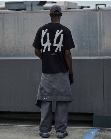 snkrdunk_jp's tweet photo. ／

DROP情報解禁🔥

＼

ドイツのベルリンを拠点に活動する「44 LABEL GROUP」から、エッジの効いたデザインが特徴的な新作コレクションが3/13(水)20:00~DROP✨

https://t.co/izcDgt5ryR

アプリから発売アラート登録するとDROP15分前にお知らせ👀📱

#44labelgroup #hypedrop #snkrdunk https://t.co/ck3q6ZsX36