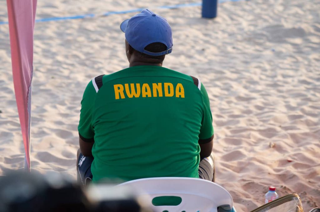 Yesterday’s Results 📌📌

Men
Rwanda 🇷🇼 2-0 Algeria 🇩🇿 
(21-17,21-13)

Women

Rwanda🇷🇼 2-1 Mozambique 🇲🇿 
(21-18,18-21,15- 4)
#Accra2024 #AfricanGames2024

#RwandaVolleyball