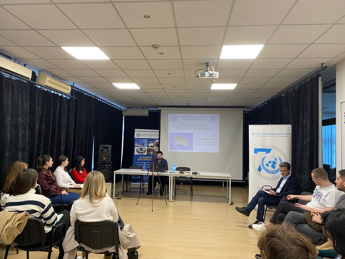 unaserbia's tweet photo. Udruženje za UN Srbije organizovalo je Napredni kurs programa za mlade "GLOBALNA DIPLOMATIJA 2024".
Učesnici su imali teme o glavnim akterima na svetskoj sceni i ključnim globalnim izazovima sa mentorom programa @StefanKondic i saradnicima UNA-Serbia.
#Youth #Education #Diplomacy https://t.co/oJIvYqnPH9