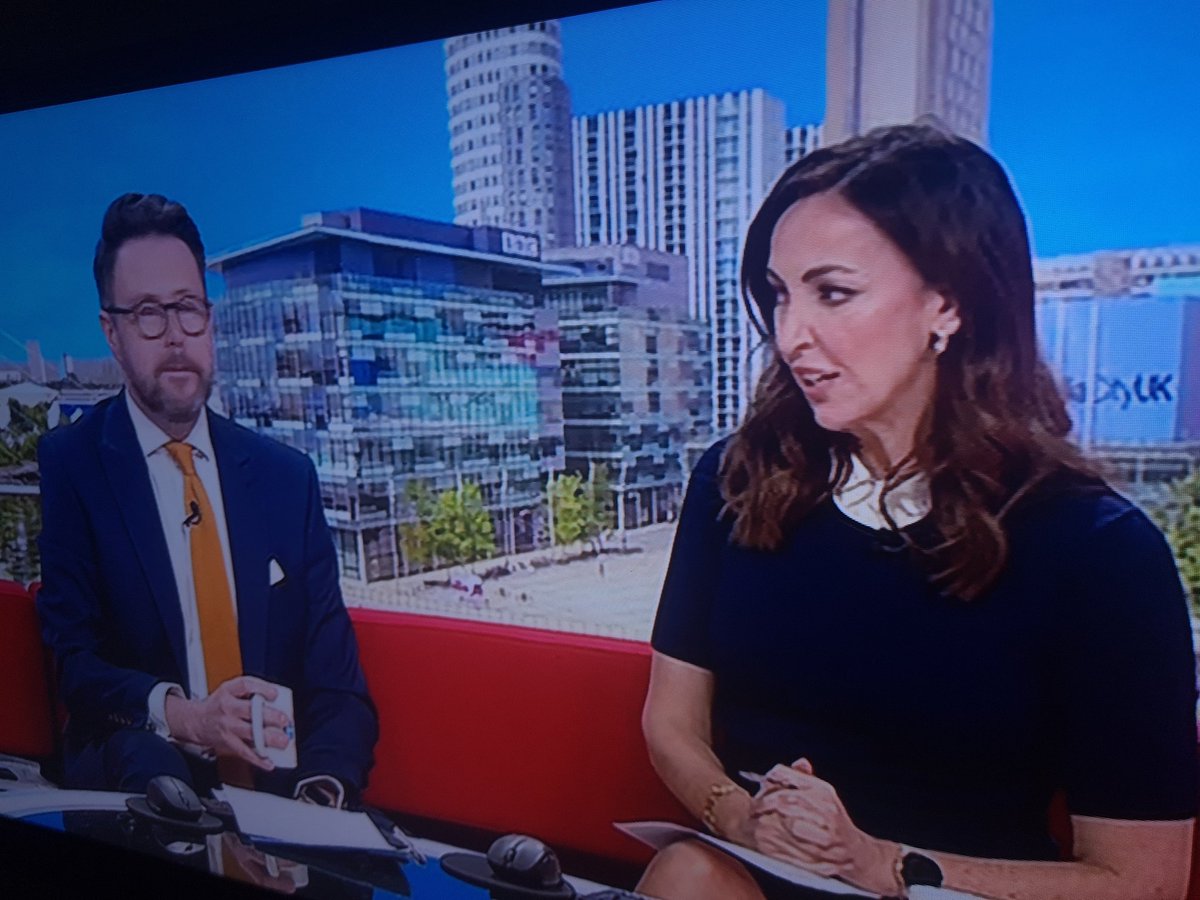 Just seen one of my 90 year old relatives from my family living in Derbyshire. Very inspiring and still an official referee. "Age is just a number" Looking well Frank. 
<a href="/BBCBreakfast/">BBC Breakfast</a> <a href="/sallynugent/">Sally Nugent</a> <a href="/jonkay01/">Jon Kay ☕️</a>  Great news story 👏