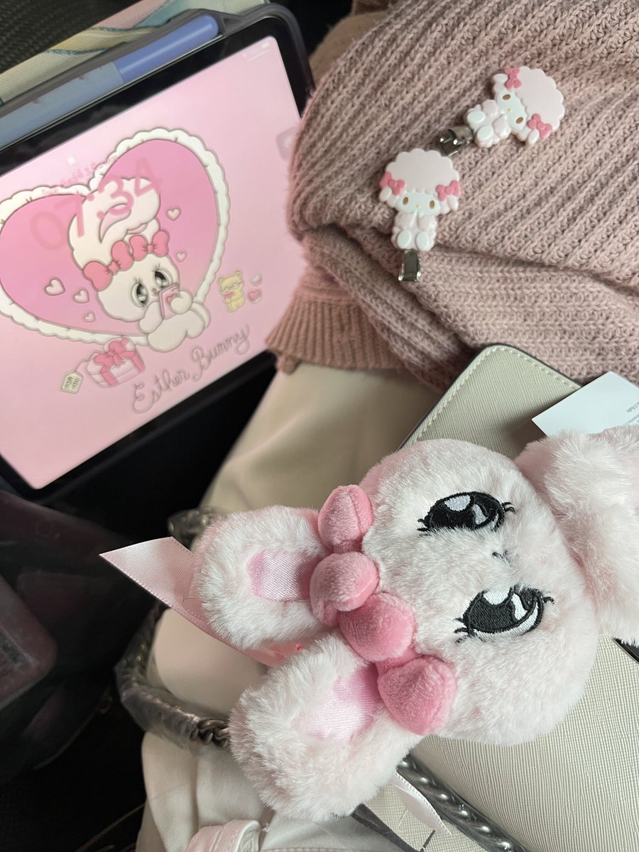 bunny🐰🌺อ่านไบโอก่อนน้า🥺🩷 tweet media