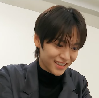 _SES_S2's tweet photo. 진짜 좋아함 내내 이 표정을 보여줌
게임 = 재밌음
밸런스게임 = 재밌음
게임하면서 밸런스게임 = 재밌음X재밌음

송은석 혼절 https://t.co/OfrdZgaSbh