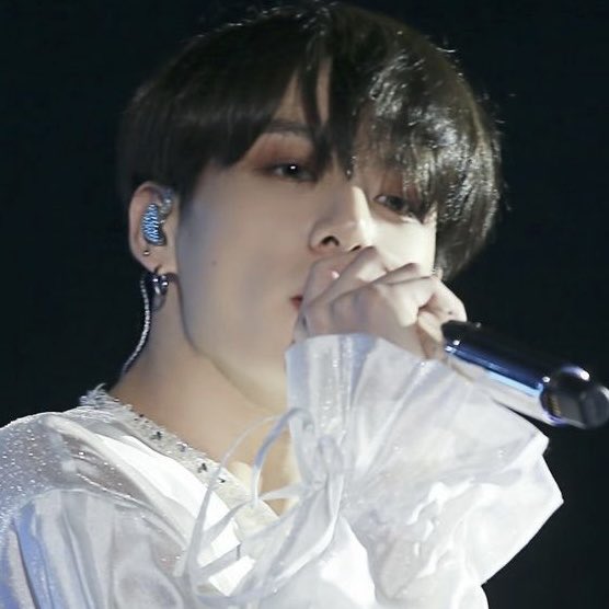 _Jeonjungkook7_'s tweet photo. برای بالا بردن ارزش تجاری جونگکوکی
ریپ+ریت بزنید✨
For방탄소년단정국JK #BTSJUNGKOOK #방탄소년단정국 #JK #정국 https://t.co/Ae3u7aWSvF