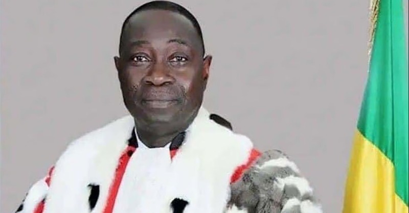 jeune_afrique's tweet photo. Le Conseil constitutionnel et son président, qui était pourtant réputé proche du chef de l’État, viennent de jouer leur crédibilité dans une séquence politique inédite.