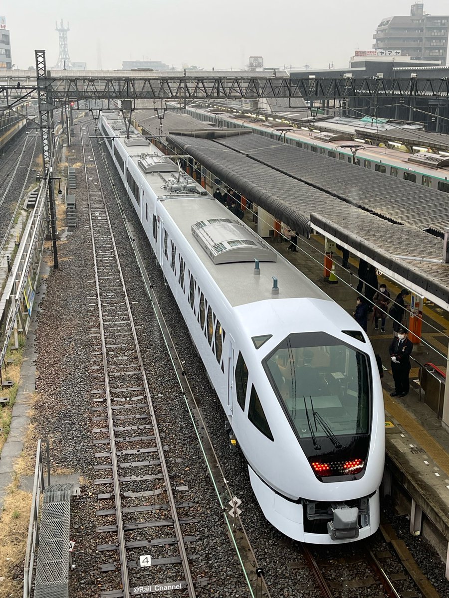 Rail_Channel's tweet photo. 今日は #N103F も動いてました。試運転で浅草・日光・鬼怒川へ。夕方の #春日部 は #11436F + #11447F を挟んで #N104F が。こちらは浅草へと向かいました
#N100系 #スペーシアX #スカイツリーライン #東武日光線 #鬼怒川線 #10030型 #60000系 #61607F https://t.co/kq3uSNO3IL