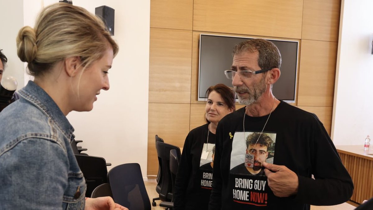 157 days. This is the time spent by hostage families not knowing where their daughter, son, cousin or aunt is. For these families and their loved ones, it is urgent to obtain the release of the hostages.