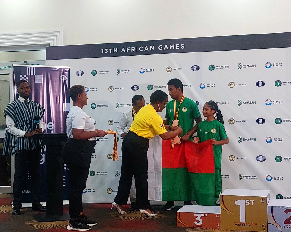 🌍🏅🌟 #AfricanGames: 
Madagascar's Young Chess Champions  🇲🇬

CHECKMATE: After taking on adults from all parts of the continent, 12-year-old Aina and 24-year-old Fy won Silver and Bronze medals on behalf of their country.

#YoungTalent #Accra2023  #AfricanGames2024 #Ghana