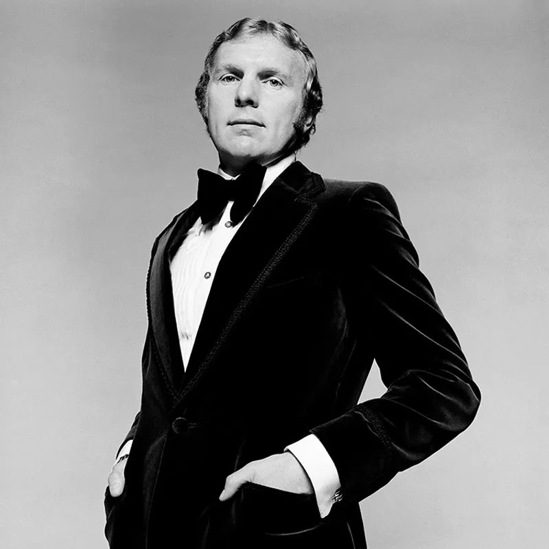 elliottwest87's tweet image. Here is my piece on Bobby Moore. #musingsofaman #bloggersblast greenbaize1972.com/the-ultimate-g…