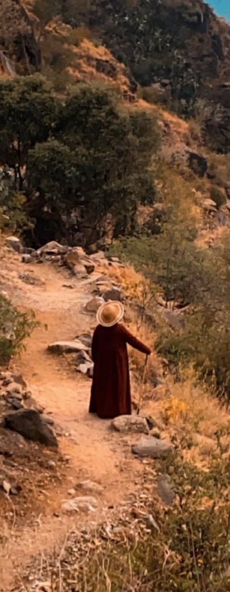 DrIbrahimAref1's tweet image. #جمعية_البن_بمنطقة_عسير&quot; تمثل نموذجًا رائدًا للتمكين العنصر النسائي في المملكة العربية السعودية في مجال التنمية الزراعية والاجتماعية، خاصة اعادة وتاهيل مزارع وزراعة محصول البن الاقتصادي محليا وعالميا. 
 وتعتبر #جمعية_البن_بمنطقة_عسير أول جمعية زراعية تعاونية متخصصة ترأسها امرأة .…