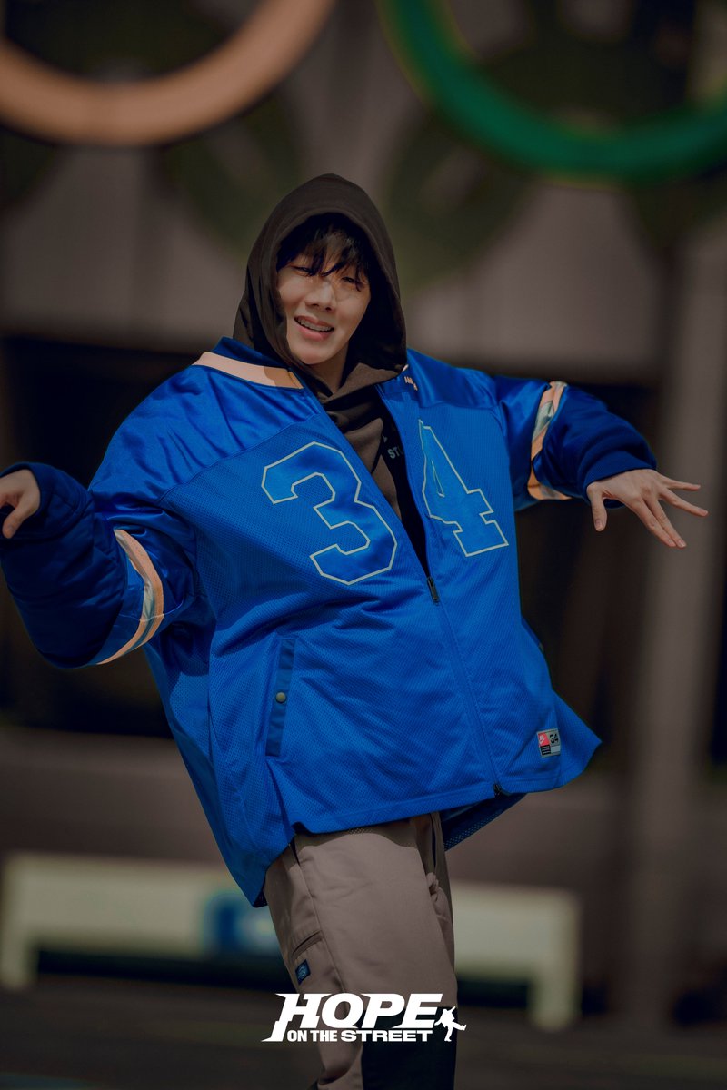 <HOPE ON THE STREET> Preview #1

j-hope’s STREET DANCE REPORT
제이홉의 ‘스트리트 댄스’ 탐방기 

📅 March 28, 0AM (KST)
📺 Premiere globally | 전세계 동시 공개
Global: Prime Video (<a href="/PrimeVideo/">Prime Video</a>)
Korea: TVING (<a href="/tvingdotcom/">TVING 티빙</a>)

#HOPE_ON_THE_STREET #홉온스 #jhope #제이홉