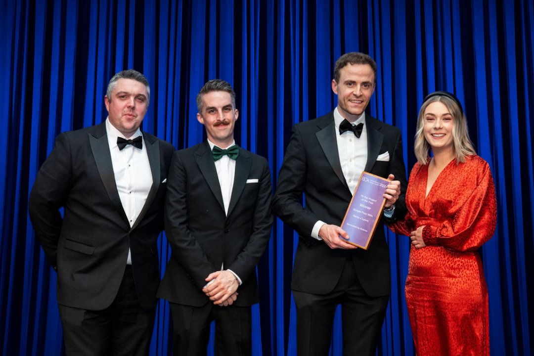 Ardmac Director of Interiors, Hugh Ward, was delighted to present the award for 
'Fitout Project Of The Year' to Henry J Lyons for the Google Flour Mills project. 

Huge congratulations to all the team, well done!

@henryjlyons

#ardmac #buildingbetter #fitout #interiors