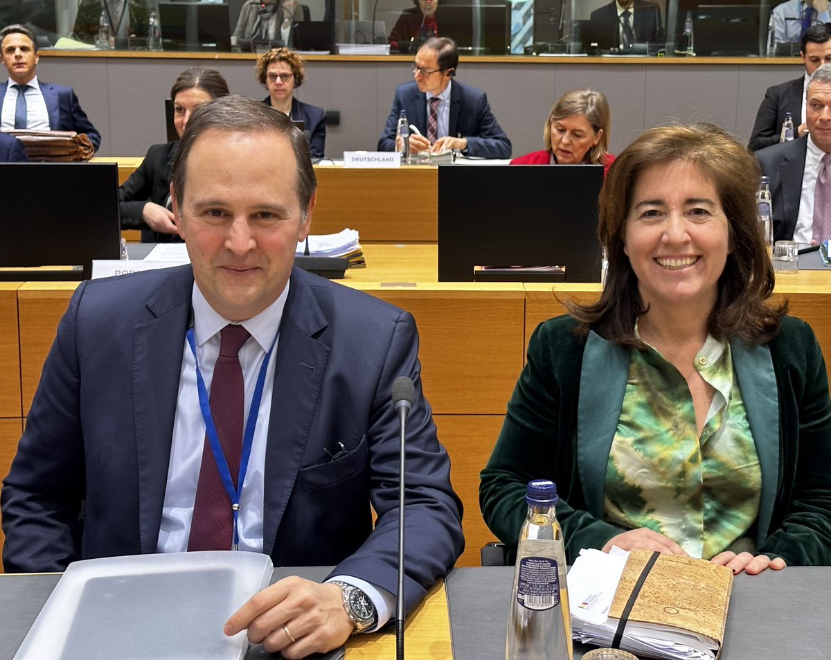 #ECOFIN #EPSCO | 🇪🇺Ministers of Economic and Financial Affairs & Ministers for Employment and Social Affairs are today in a joint session to discuss 👇 ➡️ Social investments ➡️ Reforms for resilient economies. @F__Medina and @Ana_M_MG are in the room to represent 🇵🇹