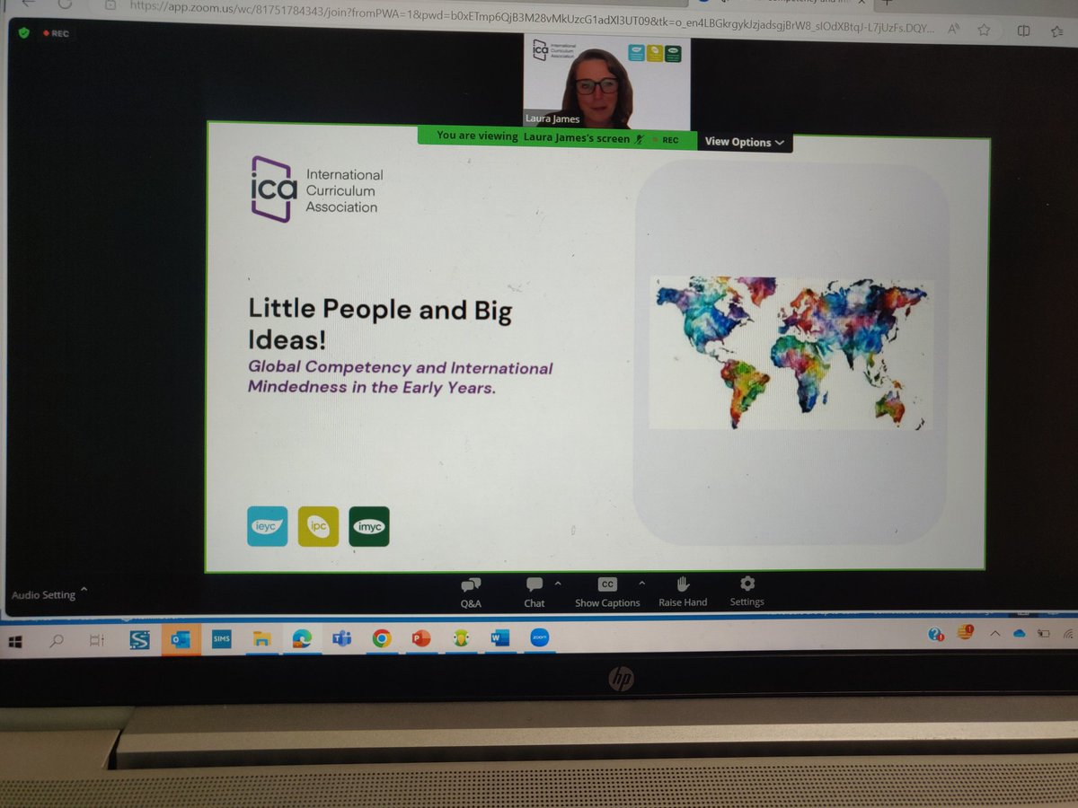 gahlawatadity's tweet image. Little voices can make big changes!

Thank you Laura James and @FOBISIA1 @JohnGwynJones ,
an inspiring session on how to lay strong foundations for a lifetime of international learning.

@TBS_Delhi @Year1_Tbs 
#CPD #teacherslearning #earlyyears