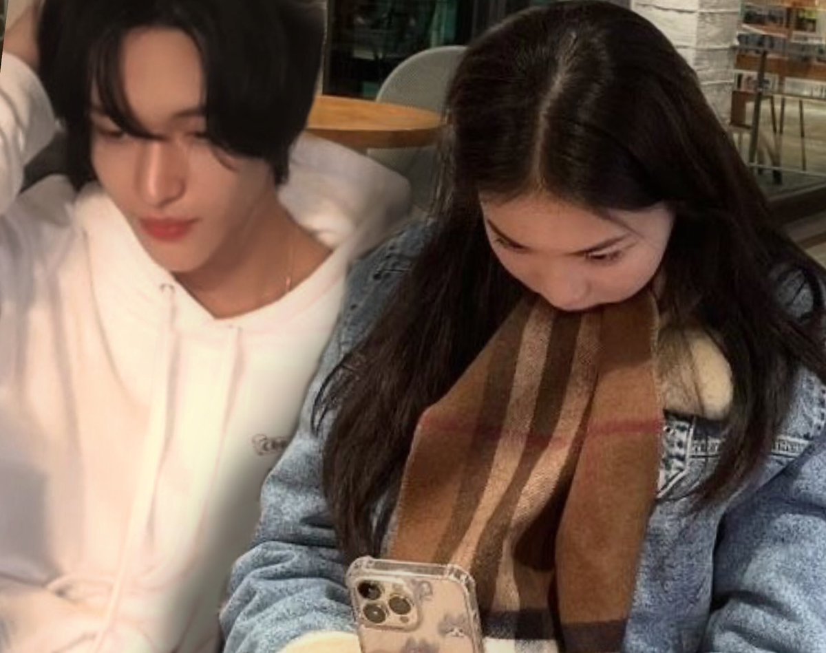 #wonchaengie sibuk main hp gf - ikutan aja bf! 🫢
