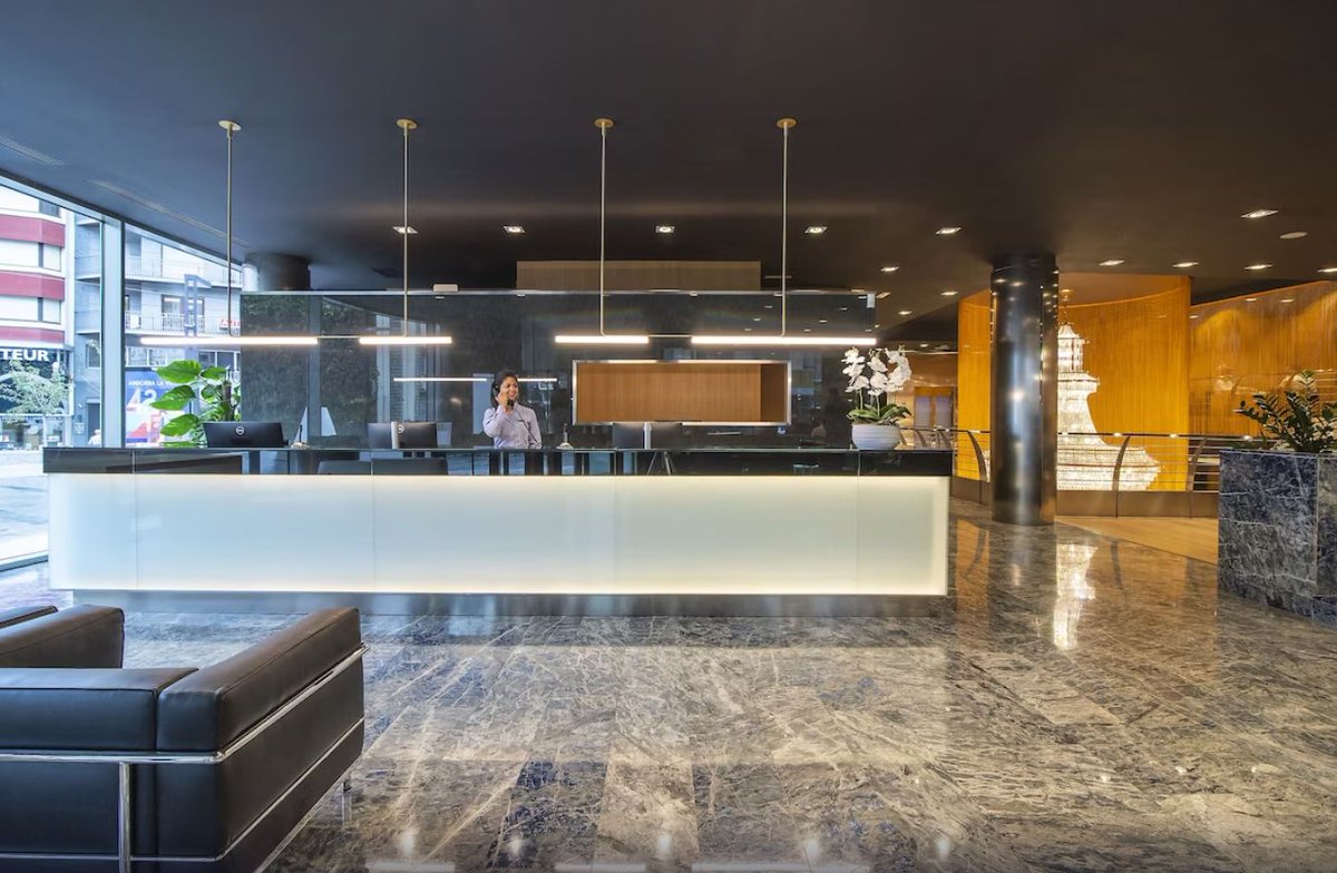 dott_tickets's tweet photo. #Hotel Starc by Pierre & Vacances #Premium, is an upscale #ecocertified hotel, with:
a #bar, a #gym, a #restaurant, WiFi, #buffetbreakfast (surcharge), self-parking (surcharge) & much more
To book or enquire, quote Ref: EX/HS👉https://t.co/KrRLaNApzZ
#travel #accommodation https://t.co/QekvCkHVYC