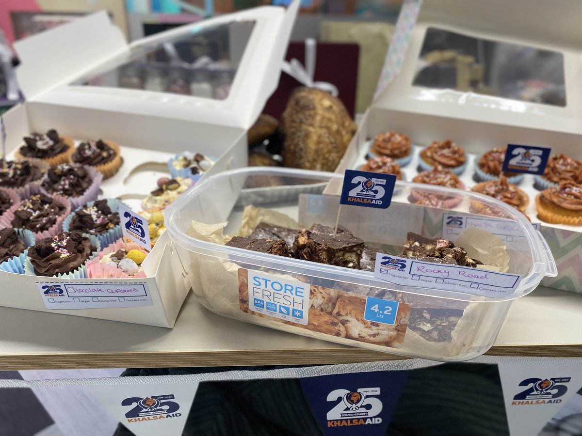 Khalsa_Aid's tweet photo. It's #BakeACake for #KhalsaAid Week! If you've hosted a Bake Sale to support us, share your pictures on social media and tag us! Let's spread the joy of giving together. 🍰✨ #BakeSale #CommunitySupport #ServingHumanity https://t.co/Qz1VbE3dm9