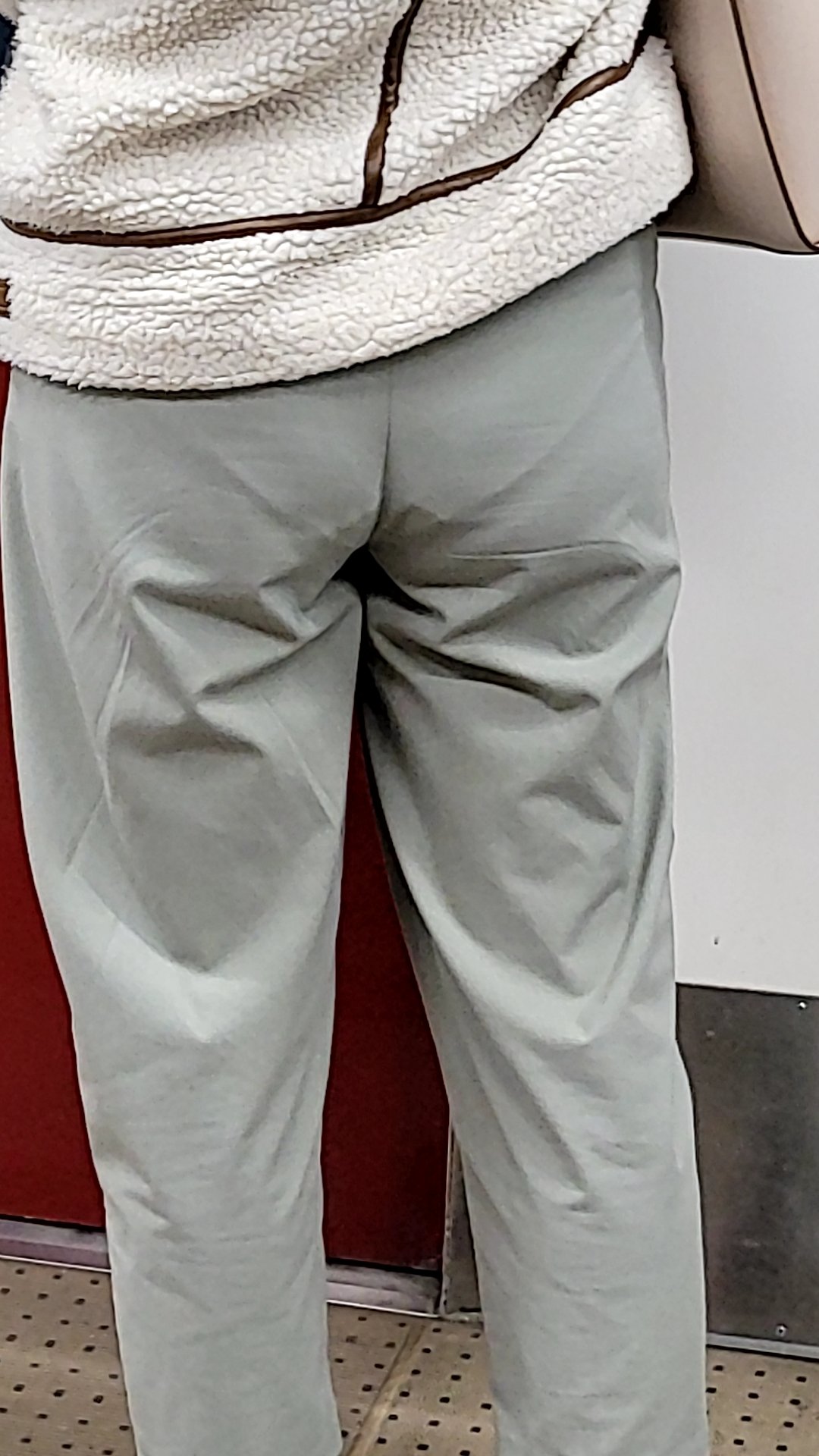 熟女　パンティーライン 