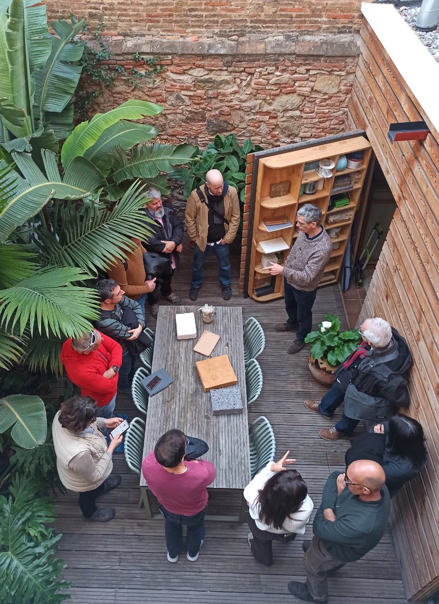La semana pasada se visitó la vivienda ShowPass rehabilitada en Barcelona, con motivo del movimiento global #RB24 de @PHAccelerator

Gracias a los asistentes, a los anfitriones Energiehaus y a la delegada PEP en Cataluña por esa tarde llena de aprendizajes! #EnerPHit #Passivhaus