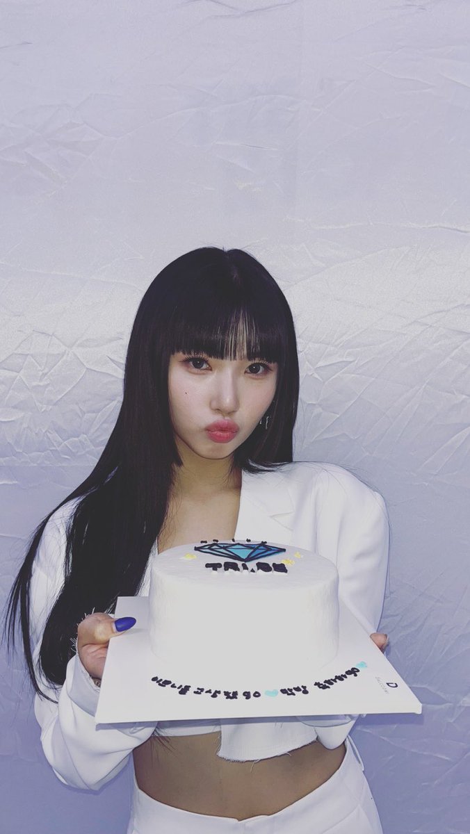 tribedaloca's tweet photo. [#소은🐰]
막방도 화이팅 사랑해💎🫶

#트라이비 #TRI_BE #SoEun https://t.co/iYTeXcOTwB