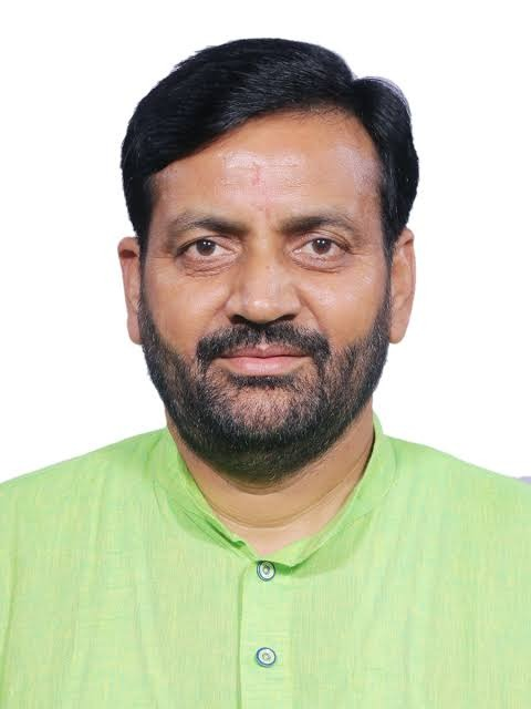 श्री नायब सैनी जी को हरियाणा विधायक दल का नेता चुने जाने पर हार्दिक बधाई और शुभकामनाएं। 

निश्चित रूप से आपके नेतृत्व में हरियाणा विकास और समृद्धि के नए आयाम स्थापित करेगा।