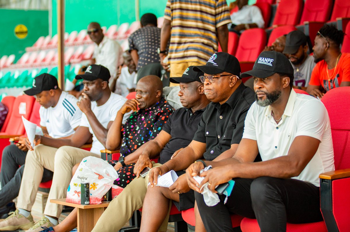 NPFLU17YL's tweet photo. #ExecutiveTuesday 

A cross section of off the field action at the Youth League. 

Spot the Legends!

Wrong answers only! 

#TheBirthOfStars 
#NPFLU17YL 
#DiscoveringNewGen
#NPFLYouthLeague https://t.co/DjIGIrFEtU