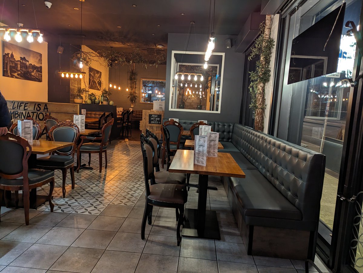 Manchester Family / Emma Gill tweet media