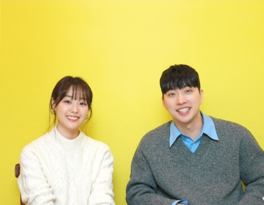 KDramaHandle's tweet photo. Former #Secert's #SongJiEun and YouTuber #ParkWi announced their upcoming marriage in October through a heartfelt social media post. 

The couple, who revealed their relationship just 3 months ago will tie the knot in Seoul and promised to share updates through their channels. https://t.co/w99FpqRHlf