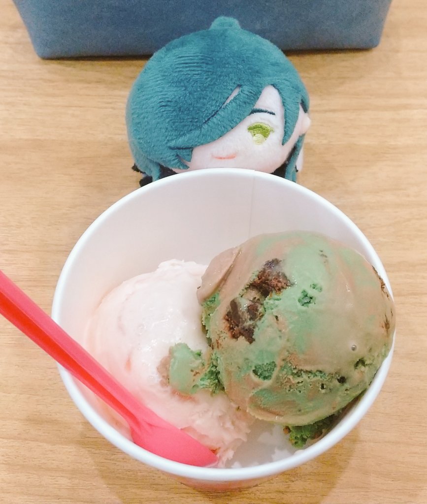 「おでかけしたよ 」|しもこ🥮のイラスト
