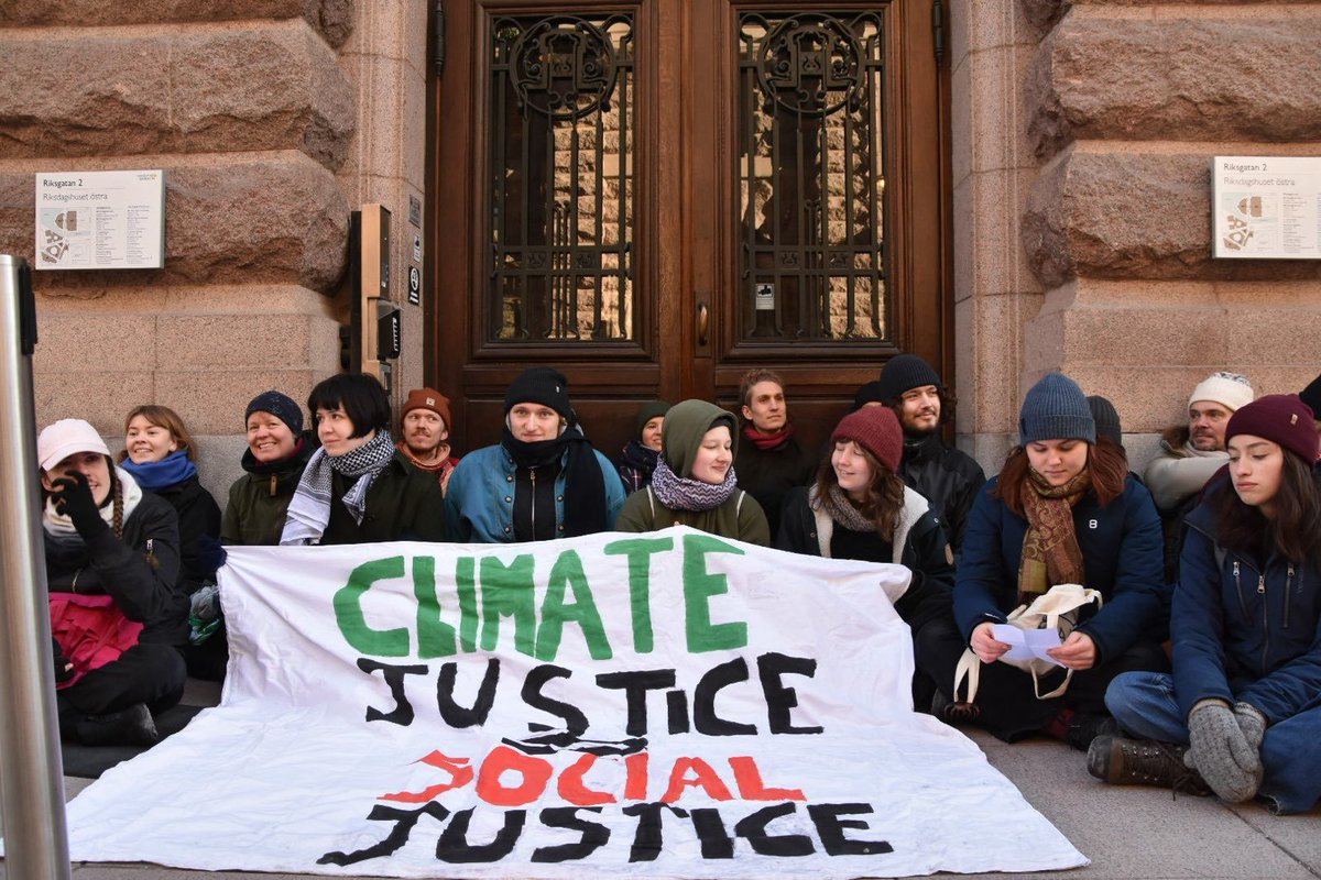 Extinction Rebellion Youth tweet media