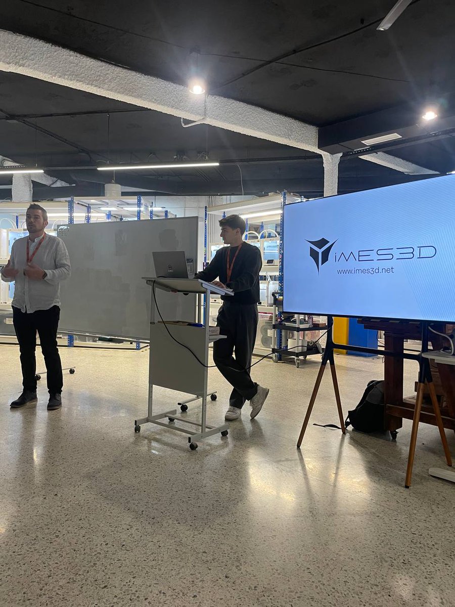 packcluster's tweet photo. Comencem la jornada de #sostenibilitat a la seu del nostre soci @Imes3D amb @clusterfood amb el cafè de benvinguda i la visita  les instal·lacions d'@Imes3D 

#Imes3d ens presenta les #tecnologies #tendències i nous materials https://t.co/hHR1colcnt