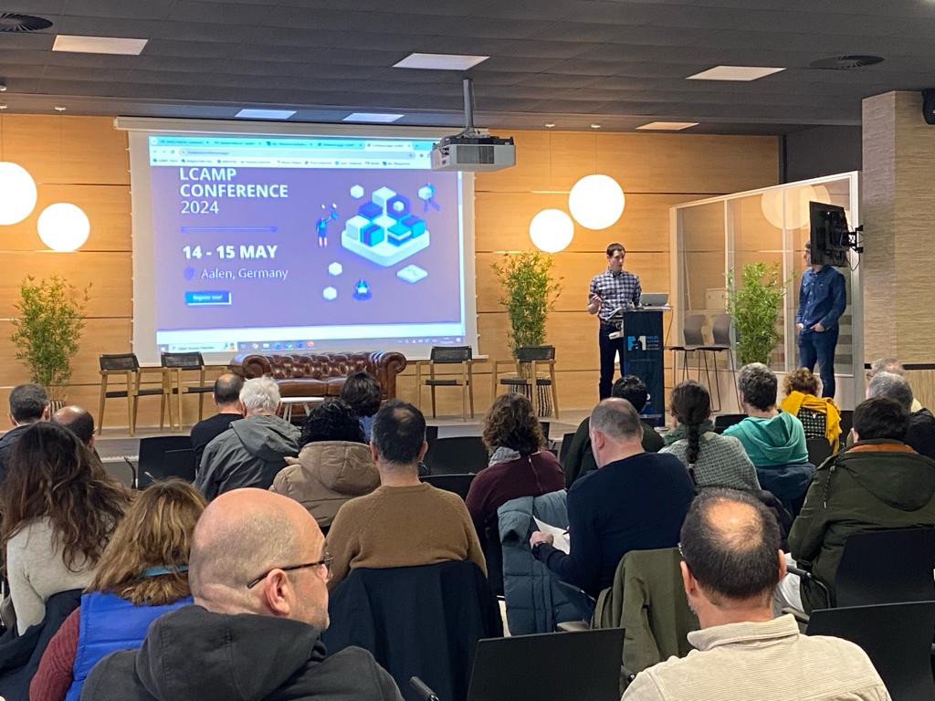 Miguel_Altuna's tweet image. [Eu]LCAMP konferentzia Aalenen eta Ikas-Fabrikaren aurkezpena.
[Es] Presentación de la conferencia de LCAMP de Aalen y de “Ikas-Fabrika”
🔘lcamp.eu/conference-pag…
👩‍💼Info+: maltuna.eus

#CoVes #vocational #VET #LanbideHeziketa #FP #MiguelAltuna