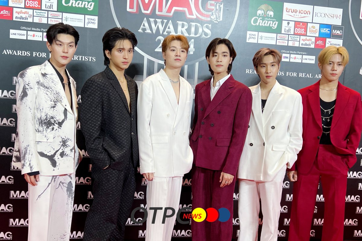 otpcnews's tweet photo. 6 หนุ่มวง "PRIMTIME" ร่วมเดินพรมแดง ในงาน "THE GUITAR MAG AWARDS 2024" ในธีม "MUSIC MOUNAMENT : อนุสาวรีย์แห่งเสียงเพลง" งานประกาศรางวัลทางดนตรีที่ยิ่งใหญ่ที่สุดในเมืองไทย
#PRIMTIMEth
#TheGuitarMagAwards2024
#MusicMonument #อนุสาวรีย์แห่งเสียงเพลง https://t.co/VsXqw3L3zM