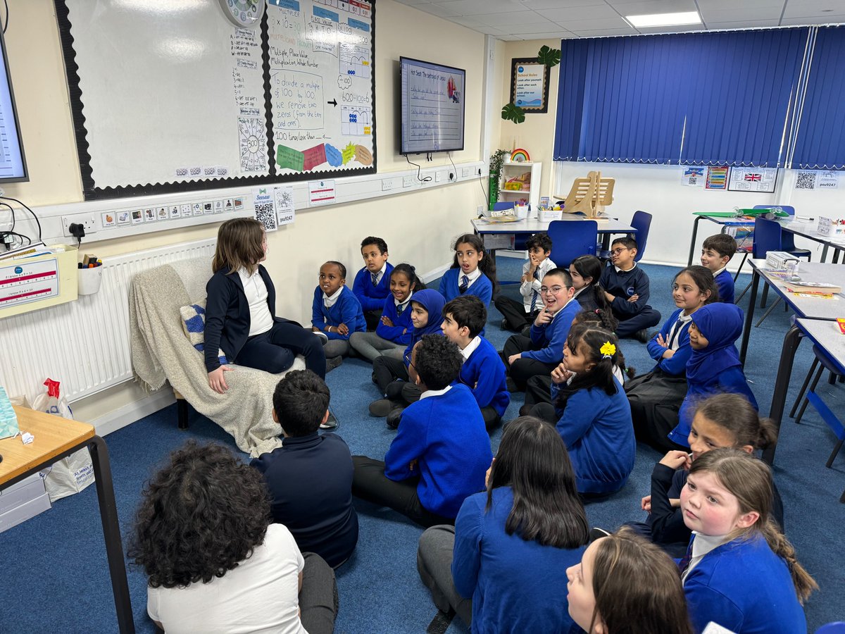 Y4stsilasREMAT's tweet photo. In R.E, we have been looking at the themes of betrayal and forgiveness within the story of Easter. Today, we looked at the order of events of Holy Week and did a 'Hot Seat with Judas' to discover how he betrayed Jesus. #SilasRE #Easter ⛪️✝️☀️ https://t.co/p6DcmQSsm9