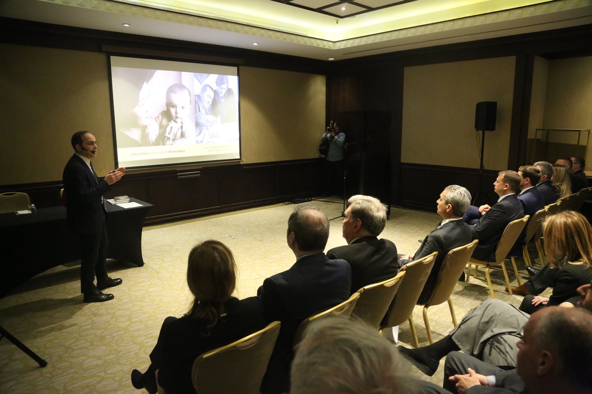 TanjuBilgic's tweet photo. Şehadetinin 41. yılında Şehit Büyükelçimiz Galip Balkar için Belgrad’da düzenlenen etkinliklere katıldık.

Şehidimiz hakkında Belgrad Büyükelçiliğimizce düzenlenen konferansta bir konuşma yaptık.

Tüm etkinlikleri titizlikle düzenleyen Belgrad Büyükelçiliğimize ve Büyükelçimiz Hami Aksoy’a teşekkür ediyorum. 

@TC_BelgradBE @HamiAksoyy #GalipBalkar